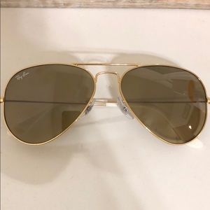 Ray ban aviators!
